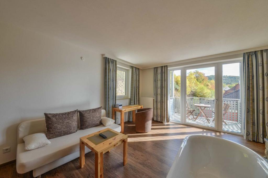 Hotel Gasthof Heckl Kinding Extérieur photo