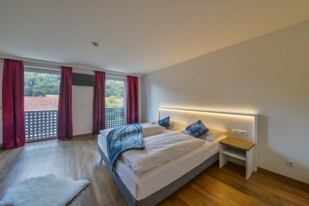 Hotel Gasthof Heckl Kinding Extérieur photo
